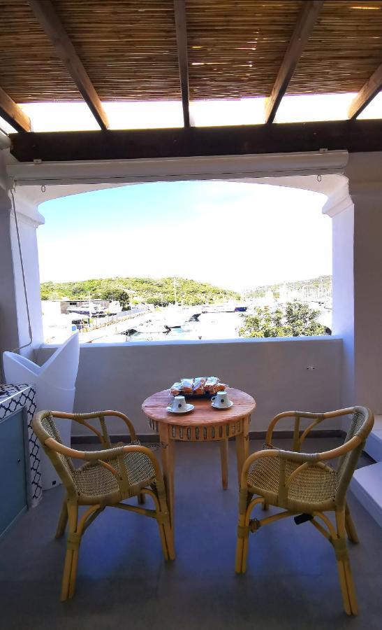 Relais Du Port Panzió Santa Teresa Gallura Kültér fotó